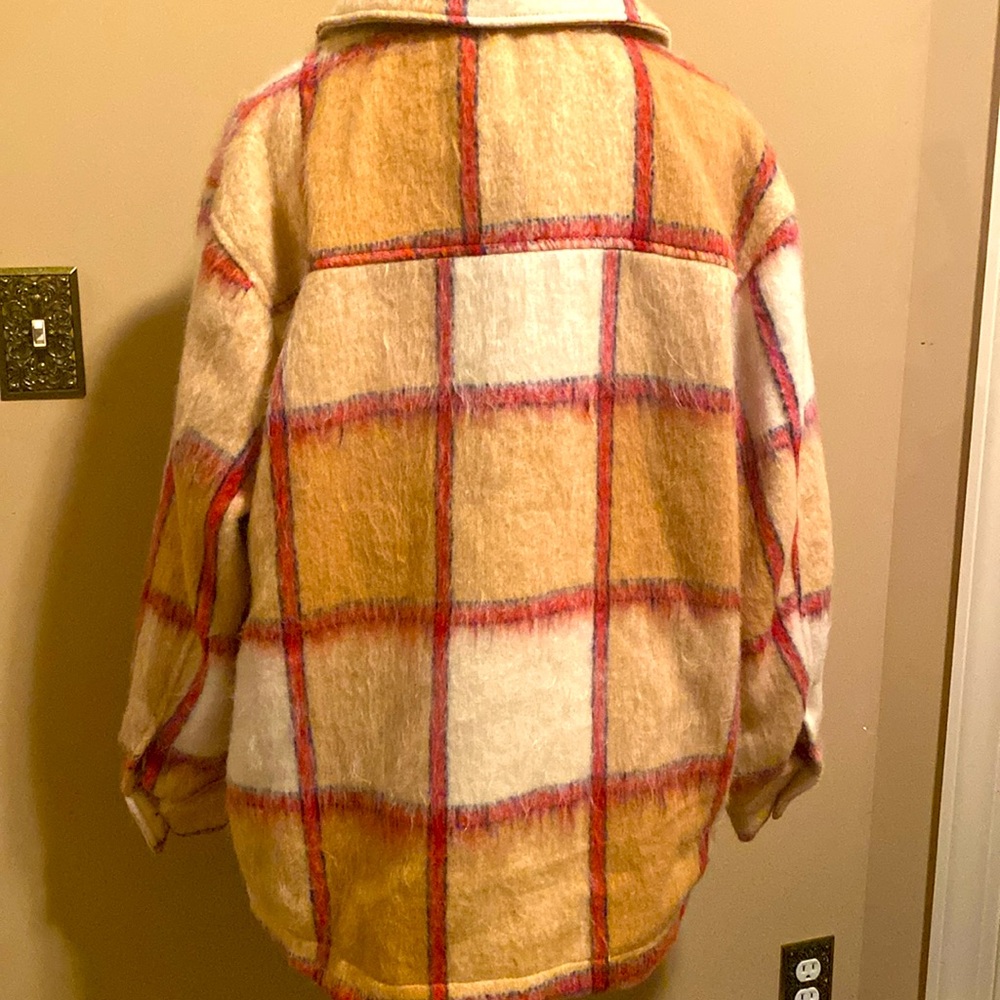 Shacket - Picture 4 of 8